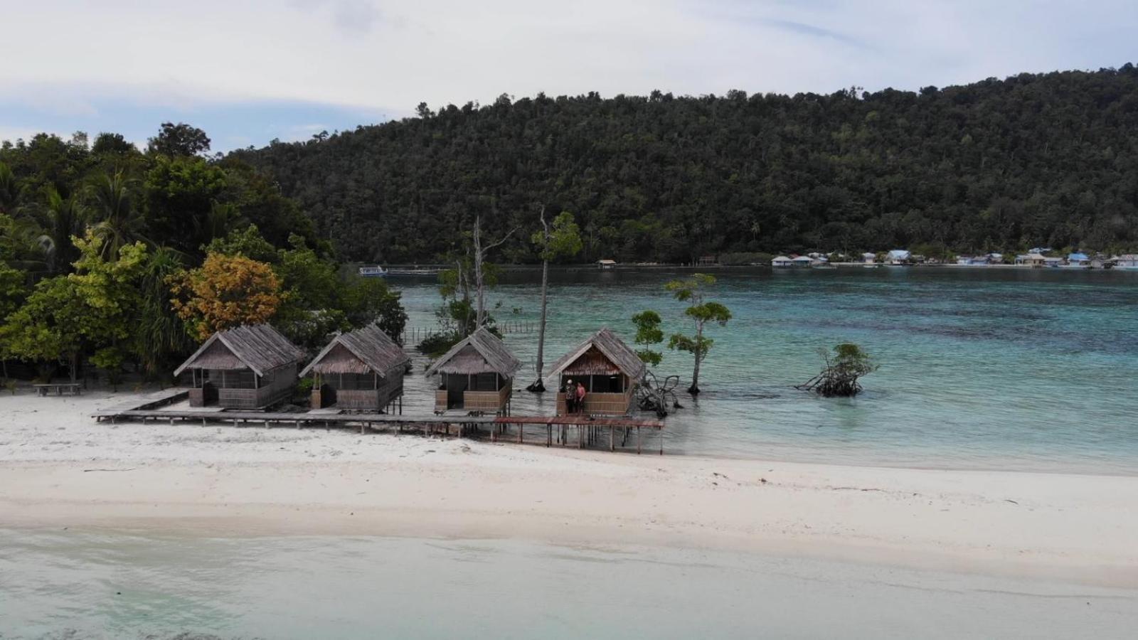 Ransiwor Homestay Kri Exterior photo